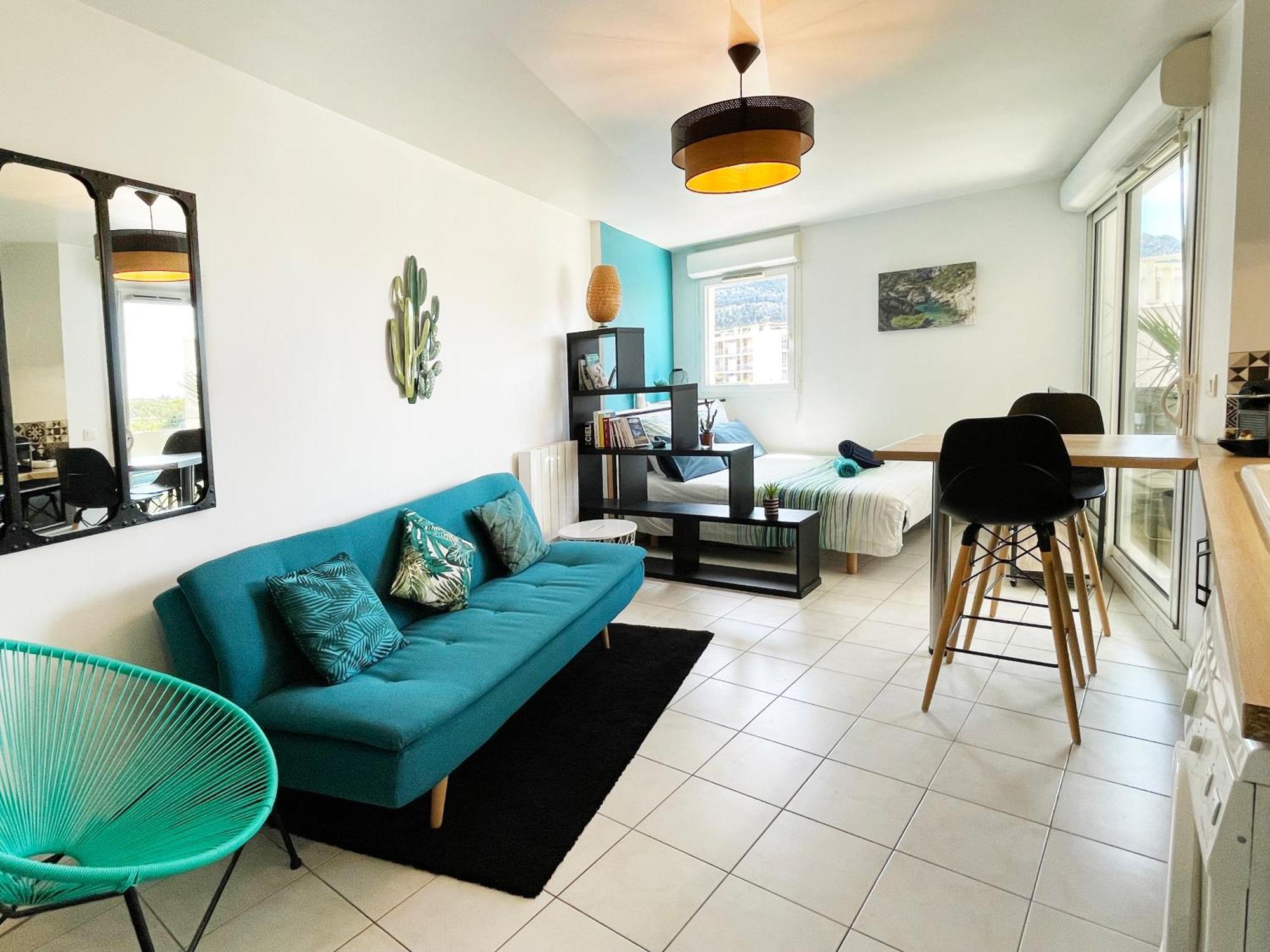 Lapin Blanc - Joli Studio Avec Terrasse Marsilya Dış mekan fotoğraf